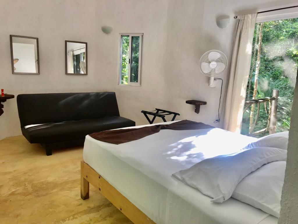 Jolie Jungle Eco Hotel (Adults Only) Leona Vicario 외부 사진